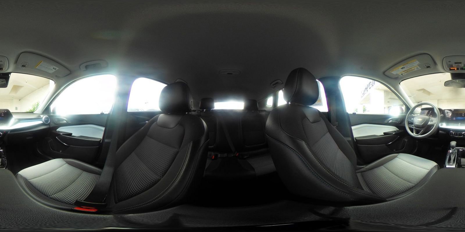 Used 2025 Chevrolet Trax LT FWD image 42