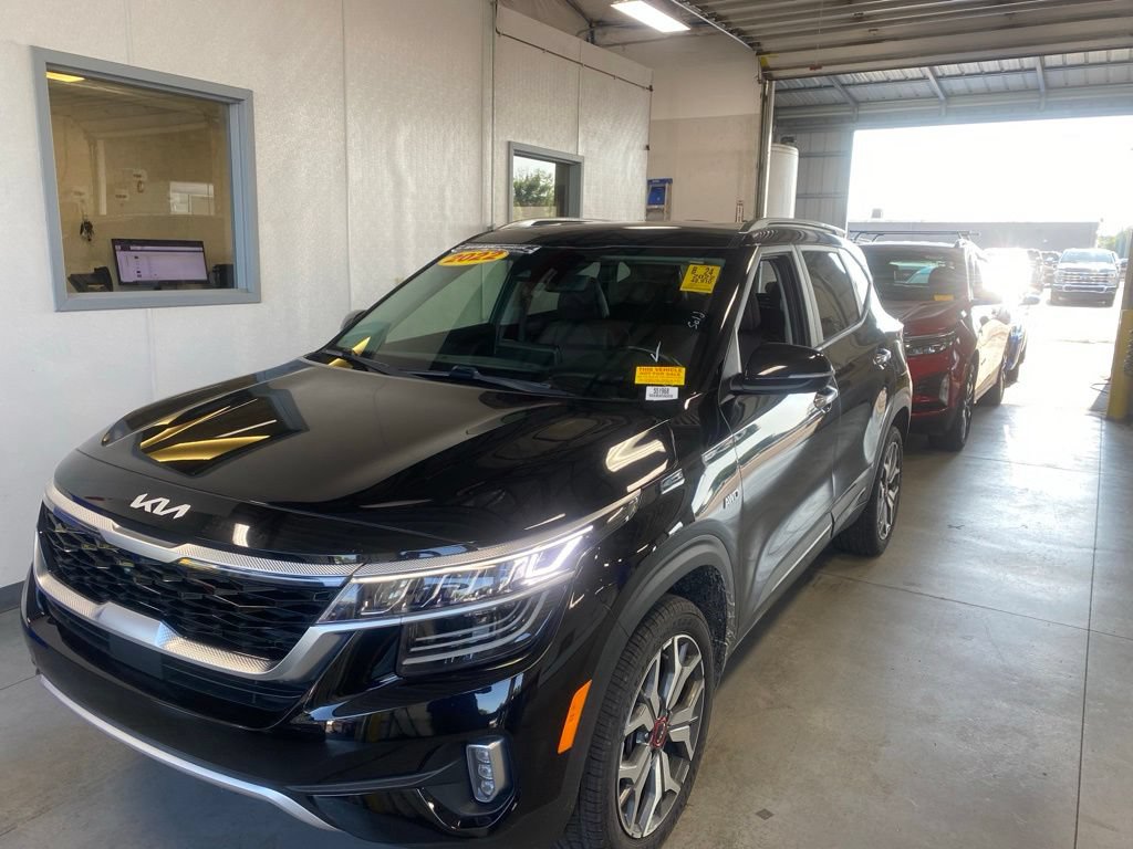 Used 2022 Kia Seltos SX AWD/4WD image 2