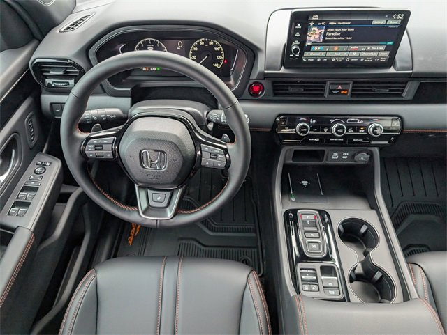 New 2025 Honda Pilot TrailSport image 6