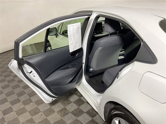 Used 2024 Toyota Corolla LE image 30