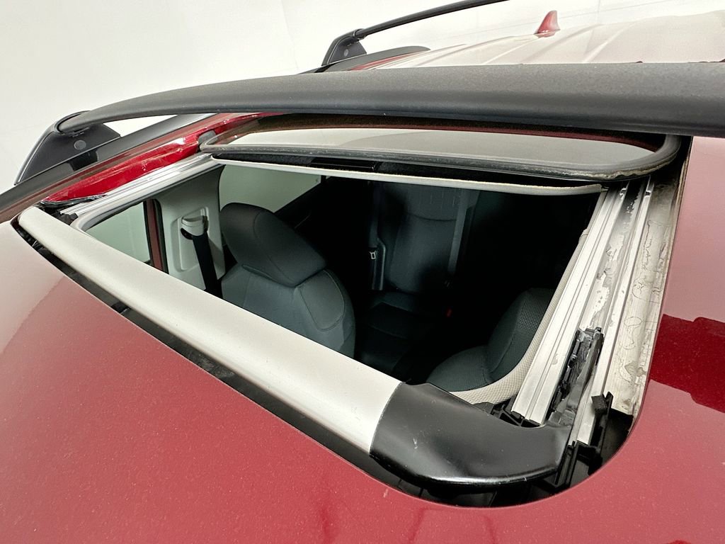 Certified 2025 Toyota RAV4 XLE w/ Convenience Package FWD image 22