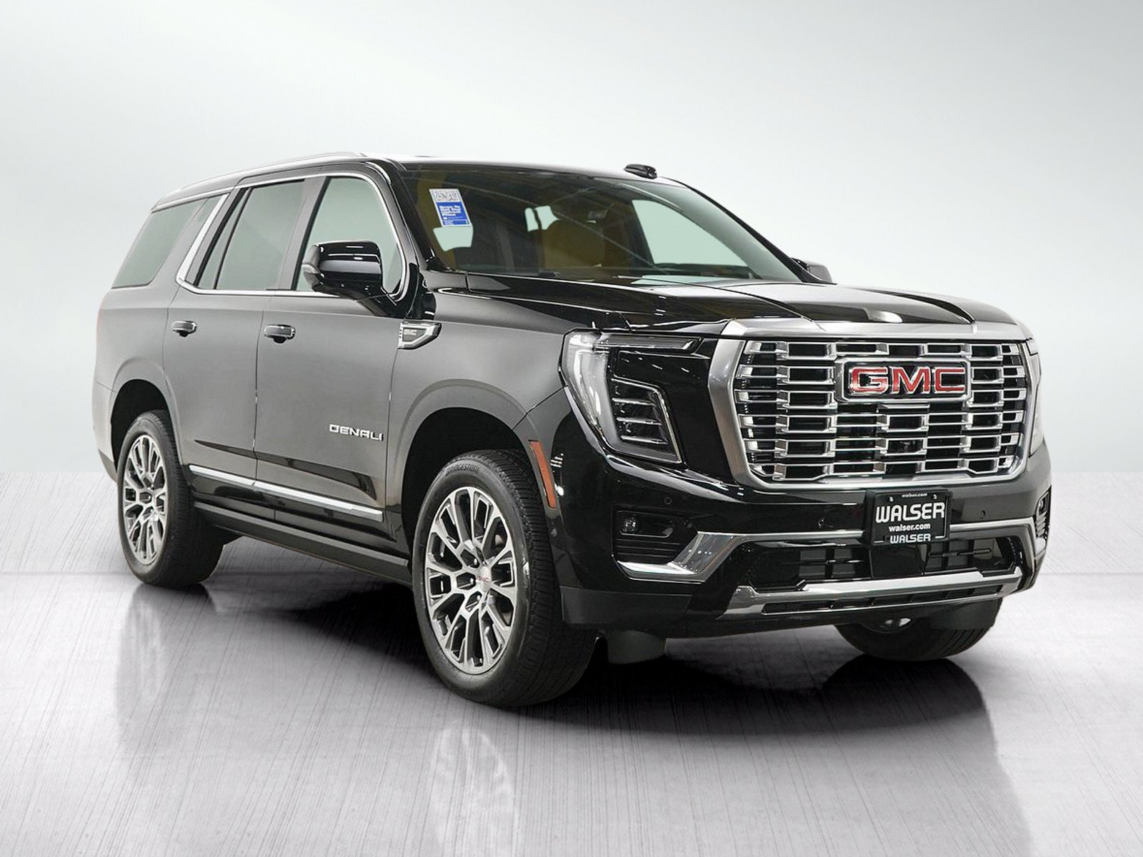 Used 2025 GMC Yukon Denali w/ Denali Reserve Package AWD/4WD image 7