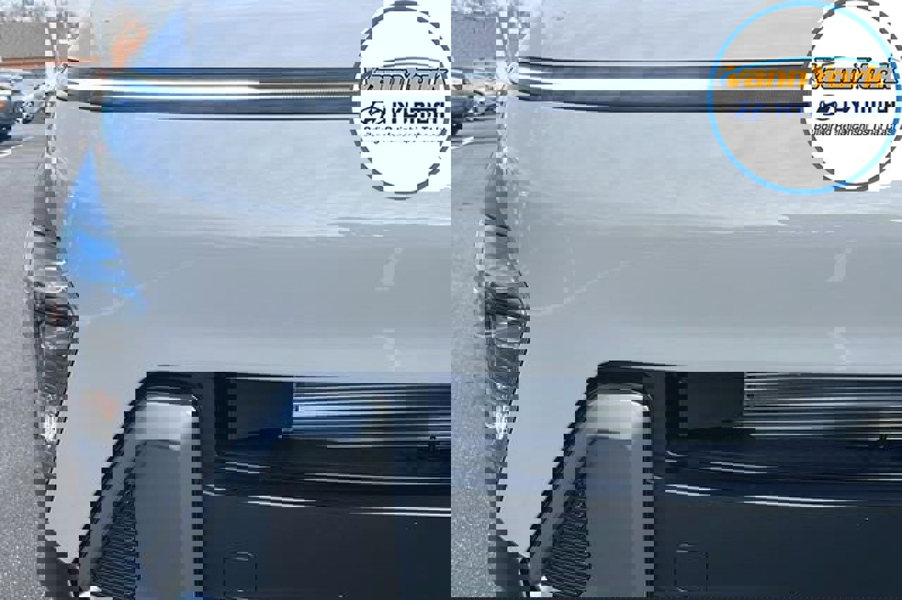 New 2026 Hyundai Kona SEL Premium image 11