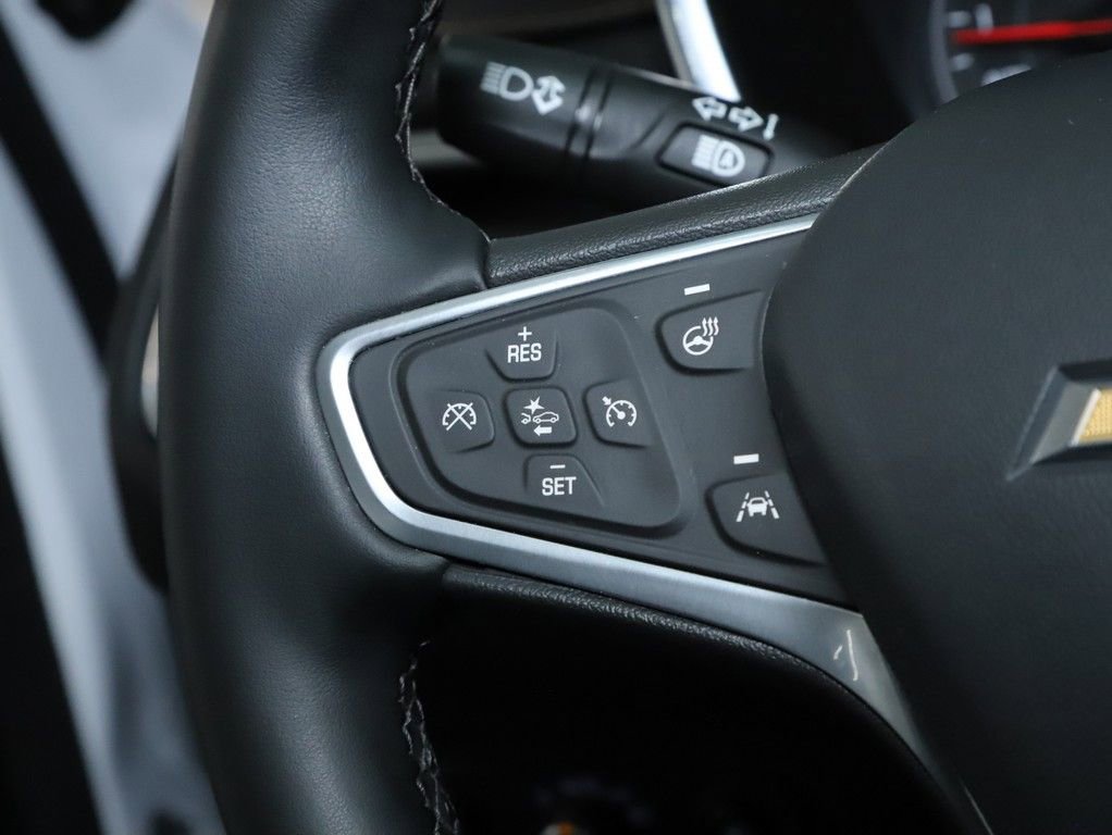 Used 2023 Chevrolet Equinox Premier image 23