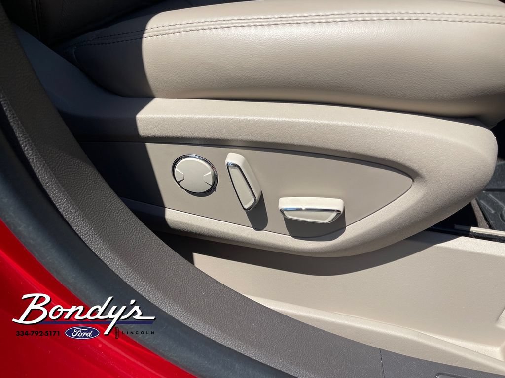 Used 2021 Lincoln Nautilus AWD w/ Equipment Group 101A image 17
