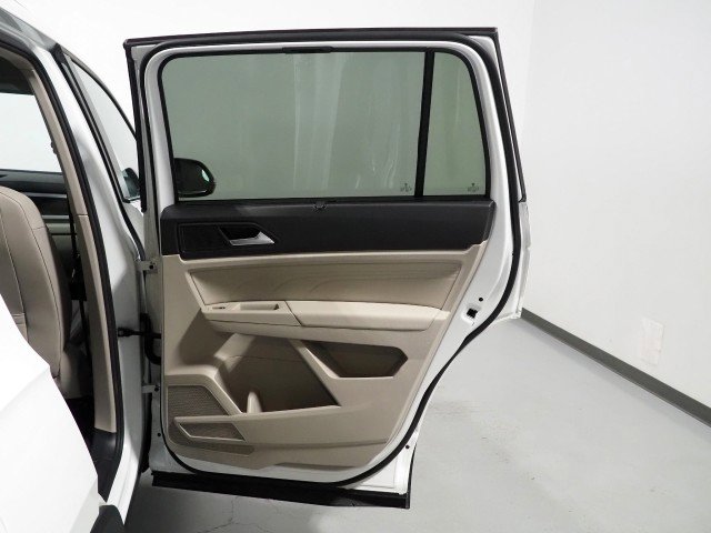 Used 2023 Volkswagen Atlas SE w/ Technology Package image 58