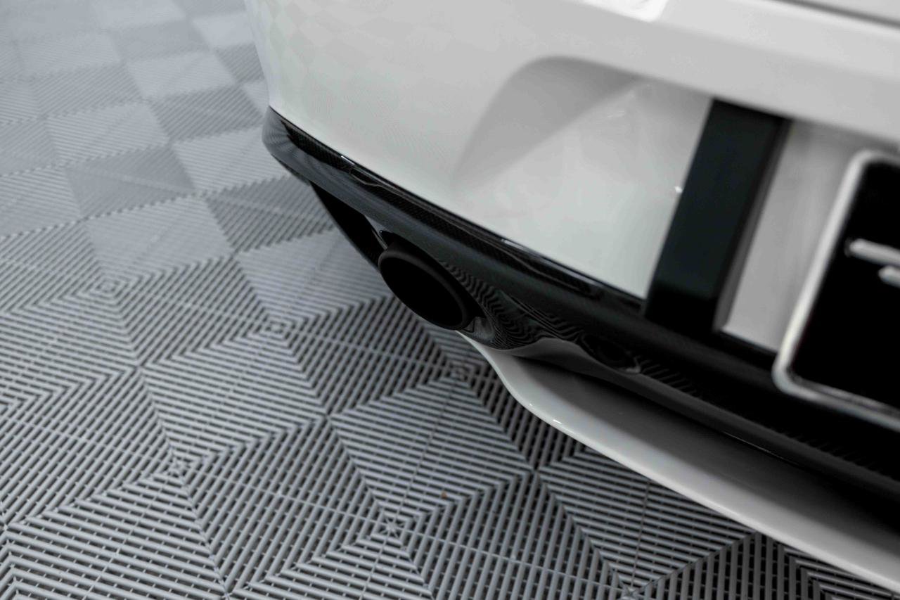 Used 2016 Aston Martin Vanquish Coupe image 23