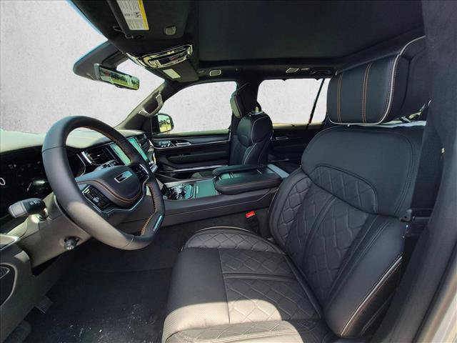 New 2026 Jeep Grand Wagoneer L Summit AWD/4WD image 4