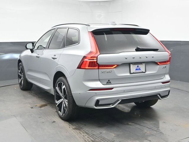 Used 2024 Volvo XC60 B5 Ultimate w/ Climate Package image 7