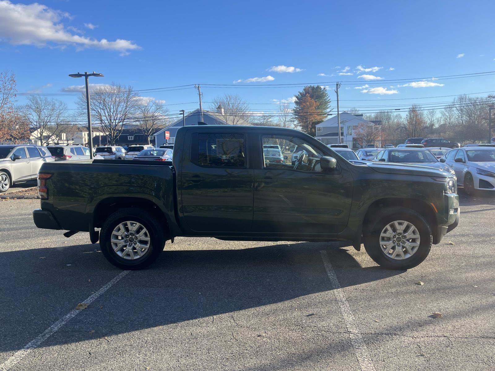Used 2023 Nissan Frontier SV w/ Tow Package image 4