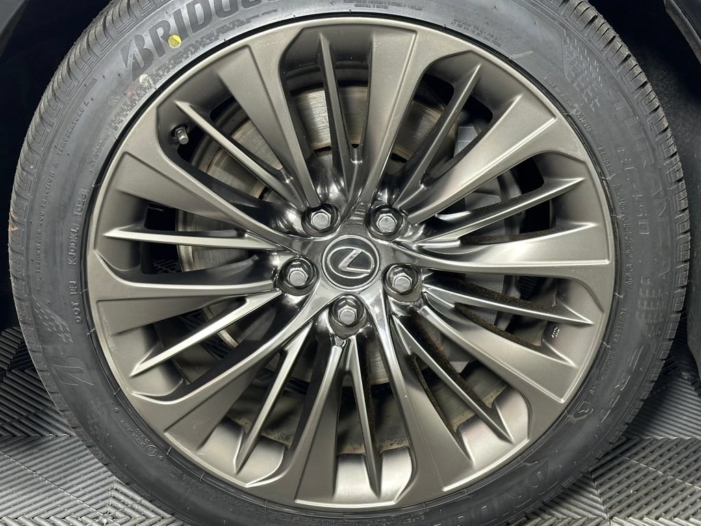Used 2022 Lexus LS 500 AWD image 15
