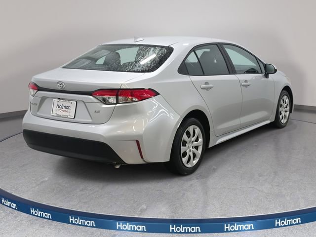 Certified 2025 Toyota Corolla LE FWD image 5