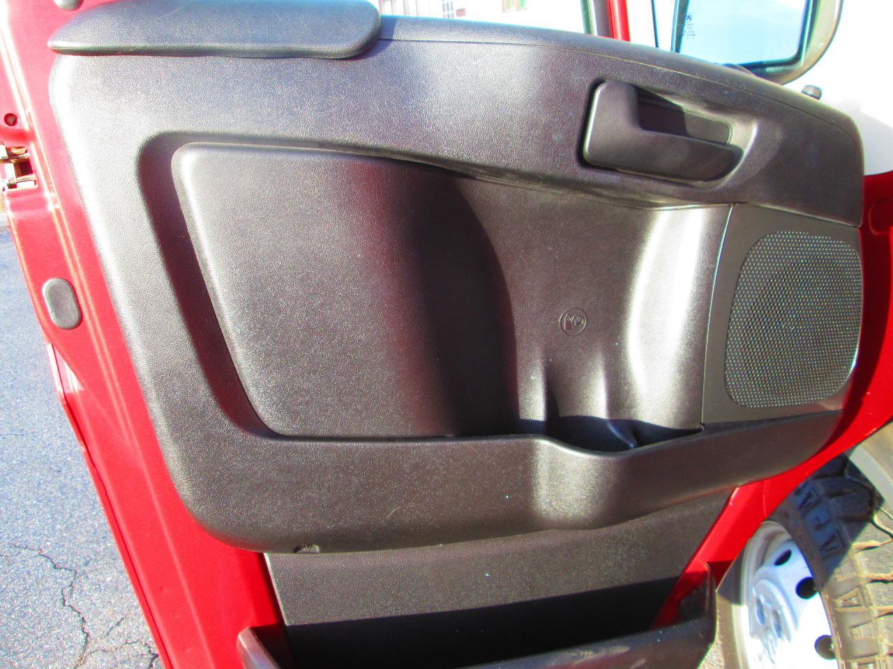 Used 2018 RAM ProMaster 1500 FWD image 11