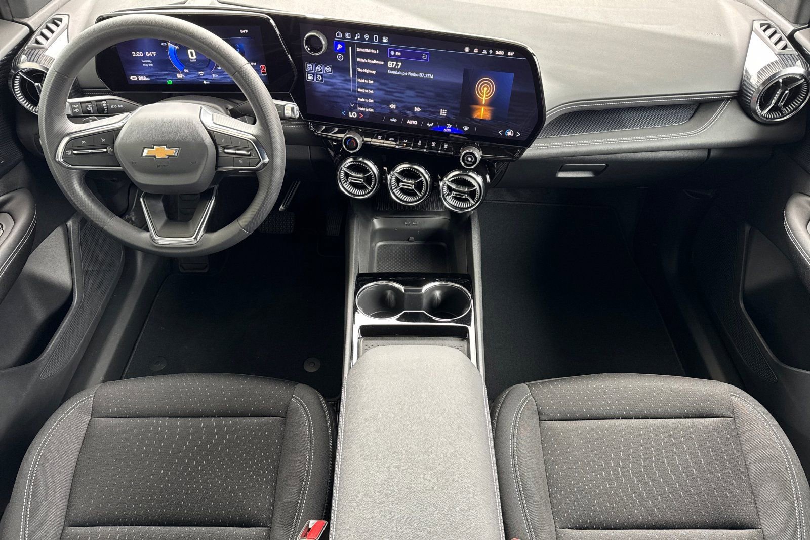 New 2025 Chevrolet Blazer EV LT image 13