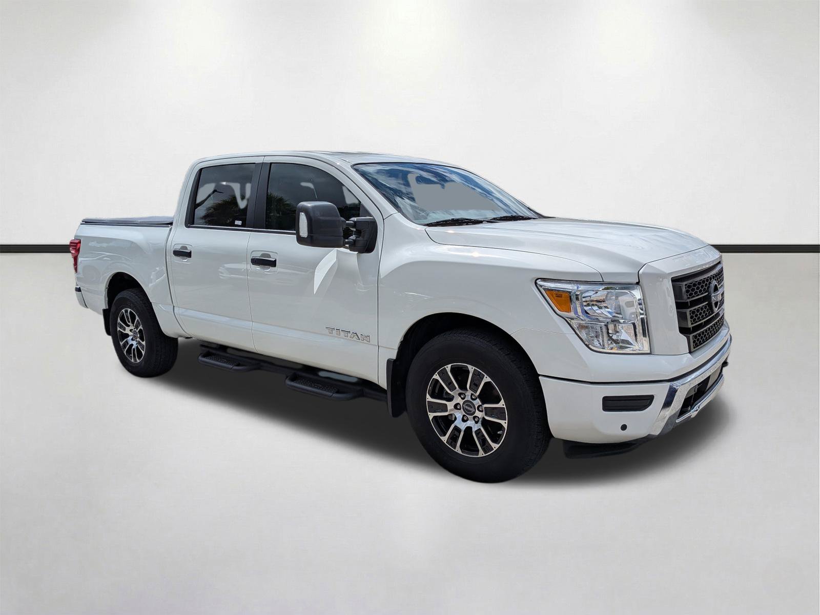 Used 2024 Nissan Titan SV w/ SV Convenience Package