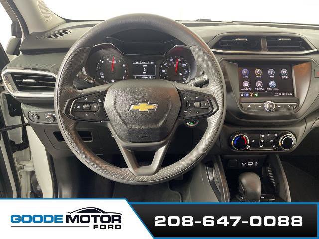 Used 2023 Chevrolet TrailBlazer LT FWD image 12