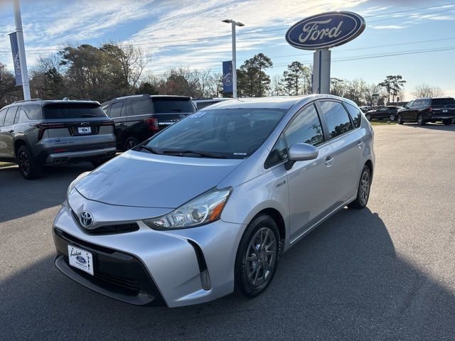 Used 2016 Toyota Prius V Three image 1