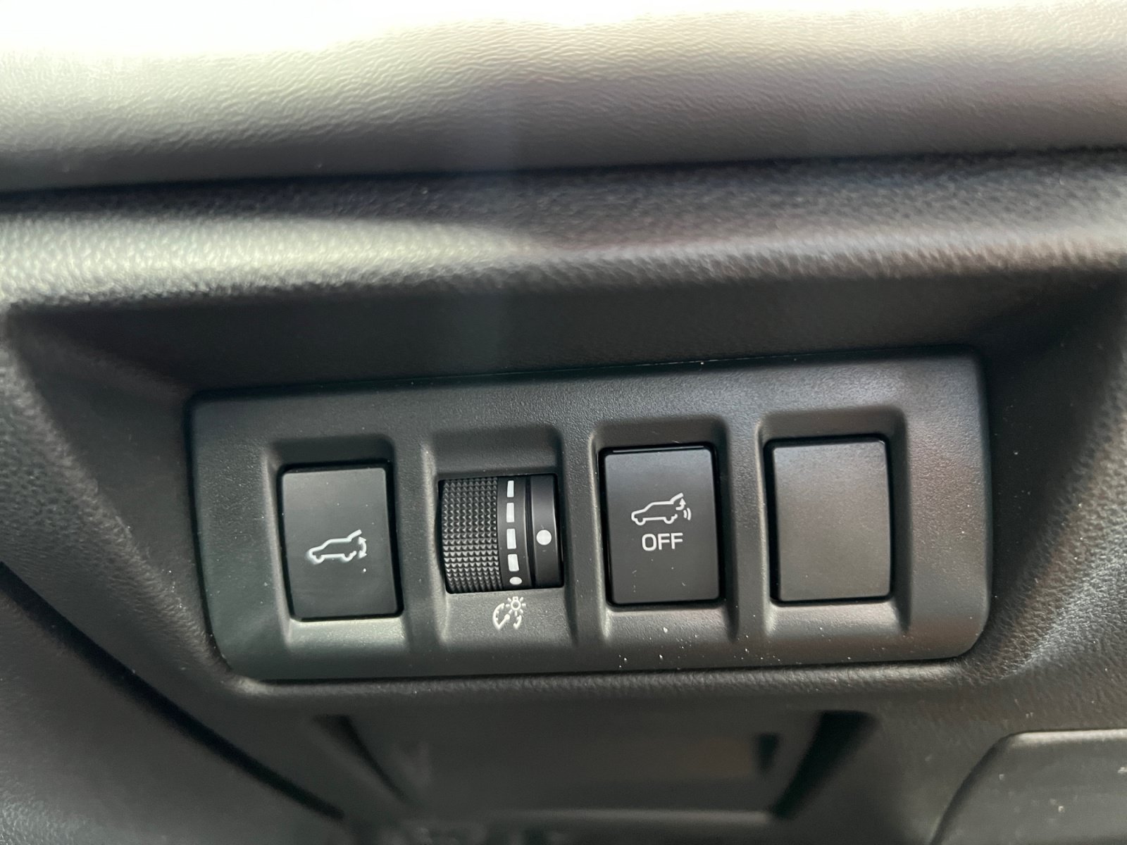 Used 2024 Subaru Outback Limited w/ Popular Package #2 AWD/4WD image 30