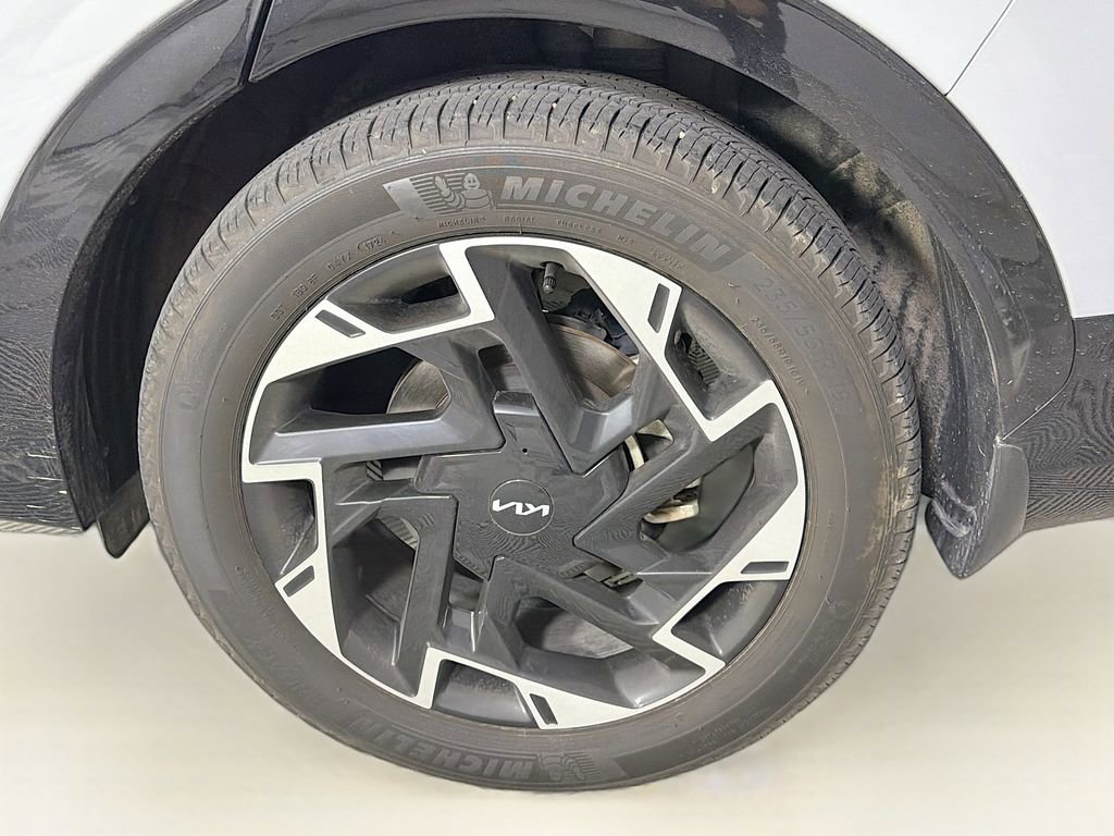 Used 2025 Kia Sportage SX image 35