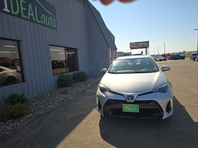 Used 2018 Toyota Corolla SE image 3