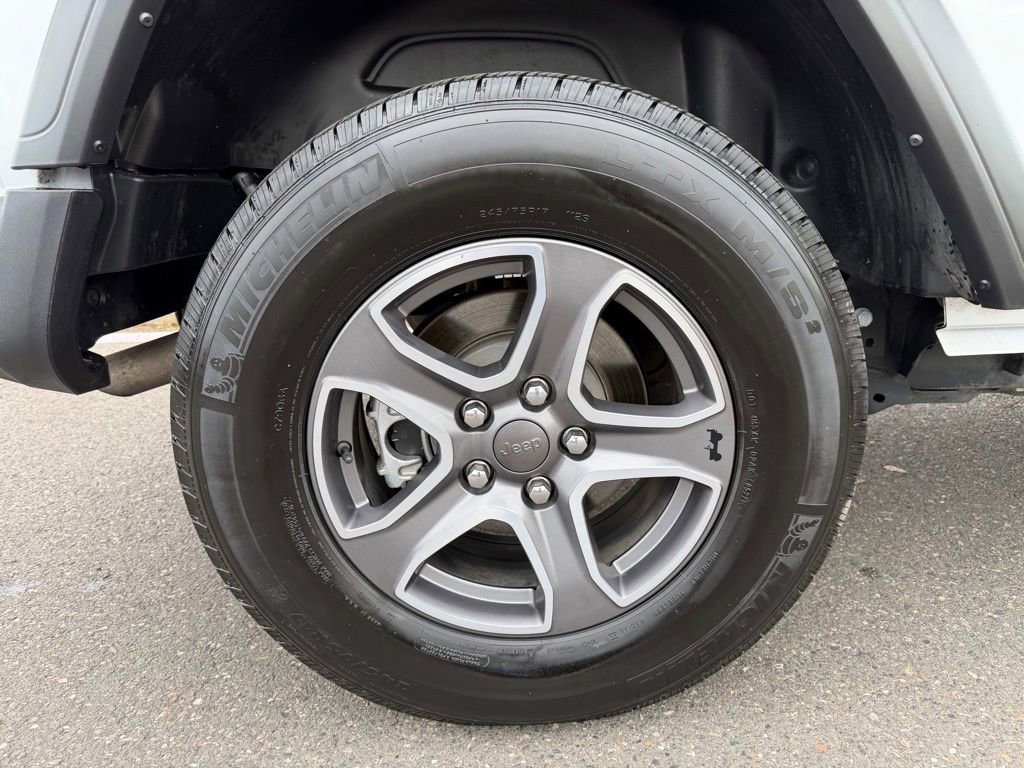 Used 2022 Jeep Wrangler Sport S image 9