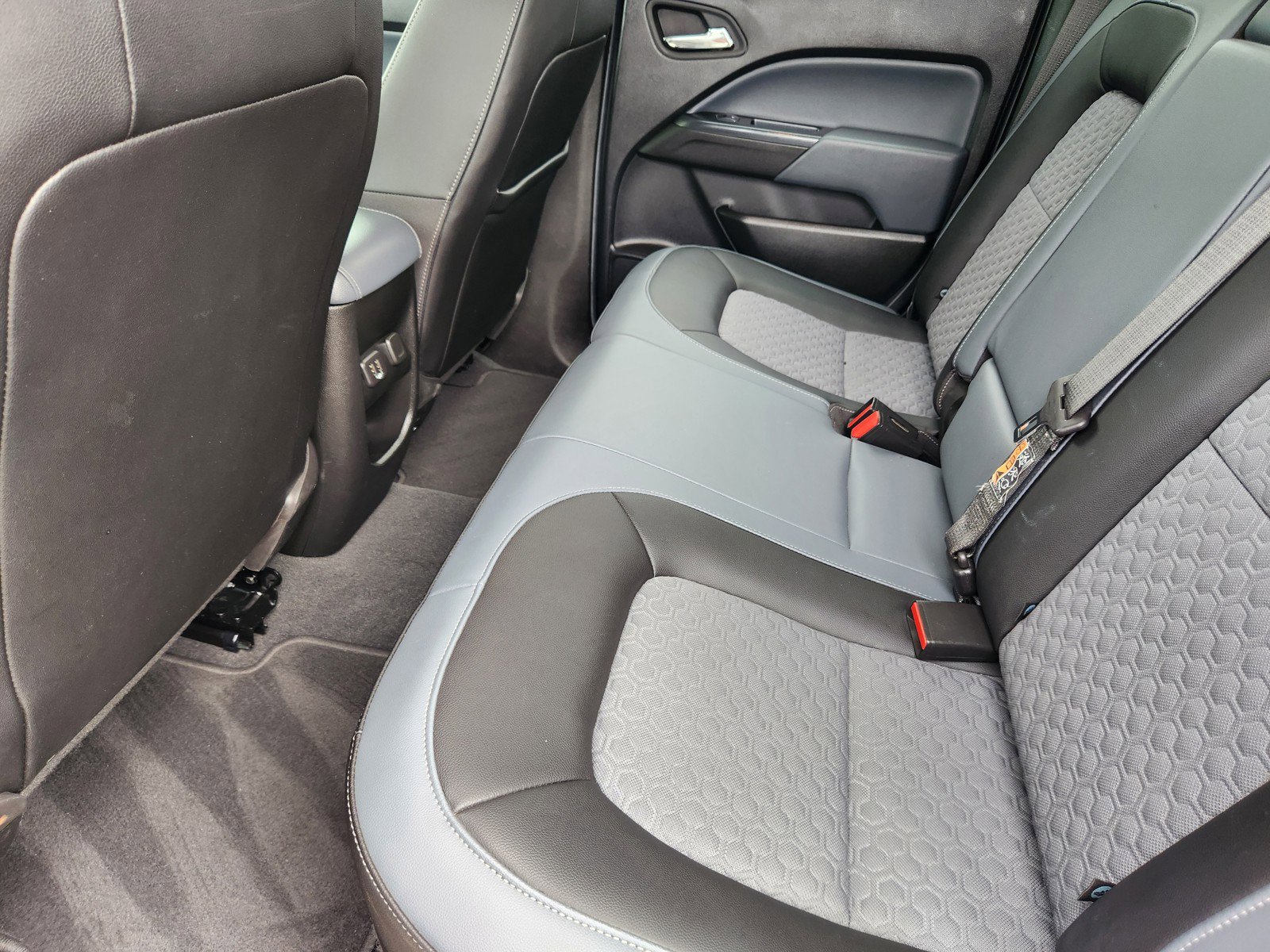 Used 2021 Chevrolet Colorado Z71 image 12