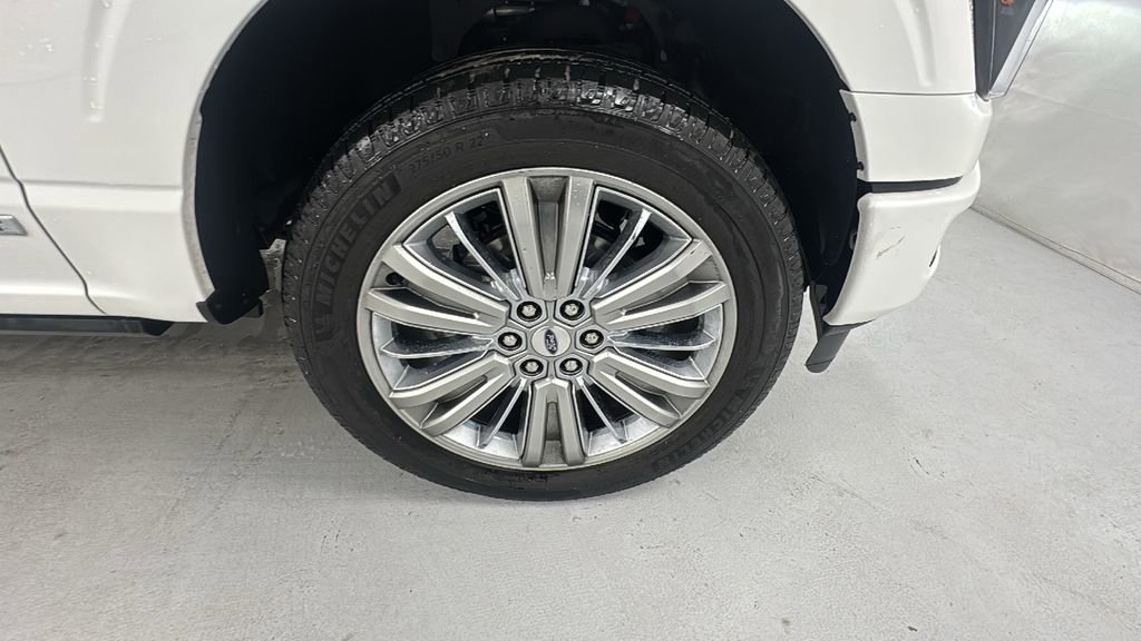 Used 2025 Ford F150 Platinum w/ Equipment Group 703A Plus image 9