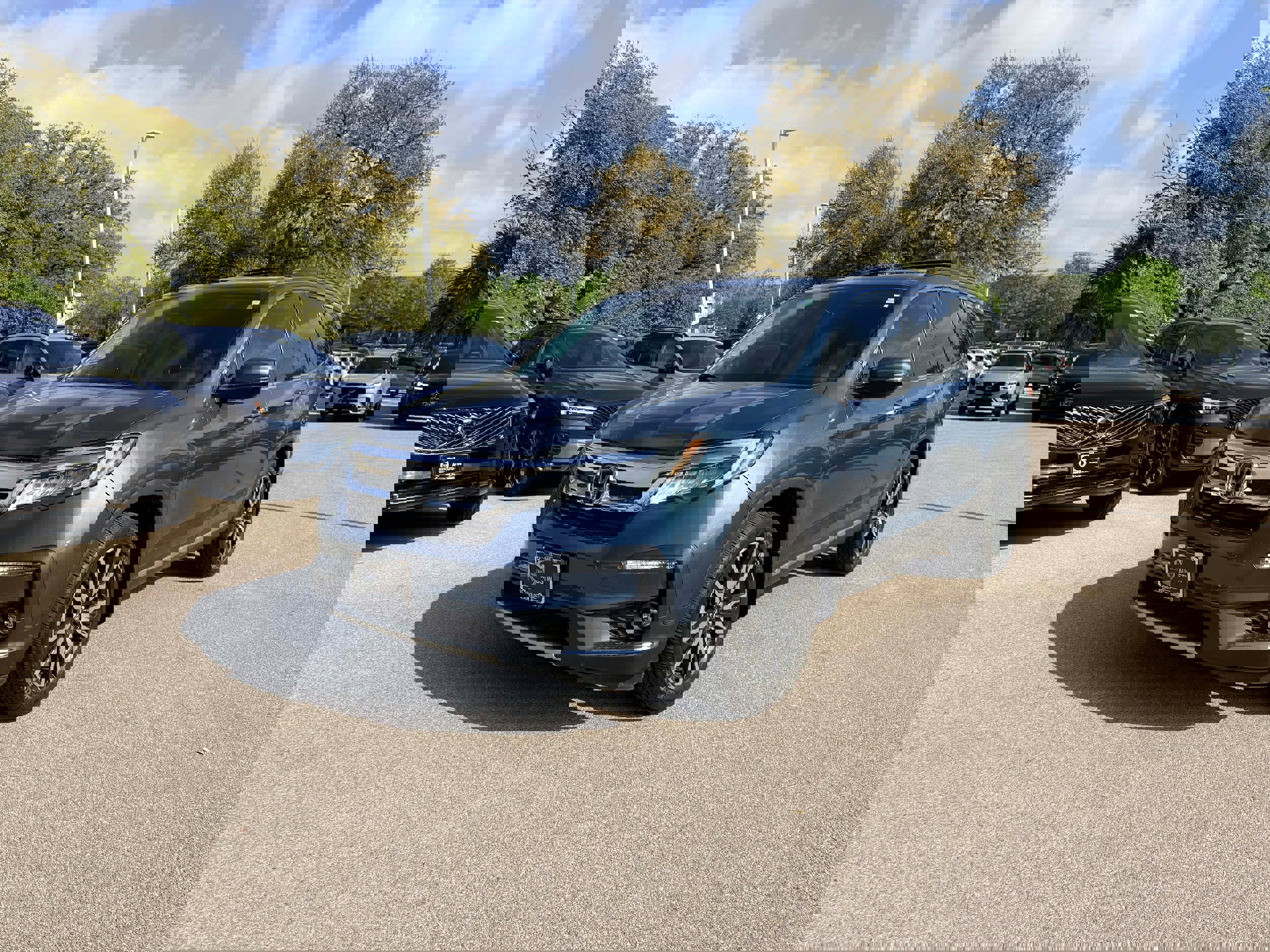 Used 2020 Honda Pilot Touring image 2