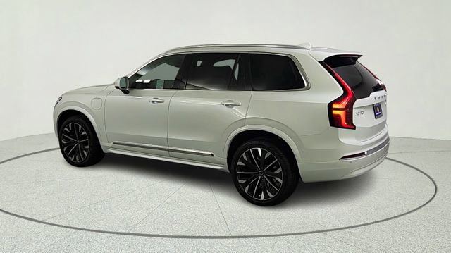 New 2026 Volvo XC90 T8 Ultra w/ Protection Package AWD/4WD image 7