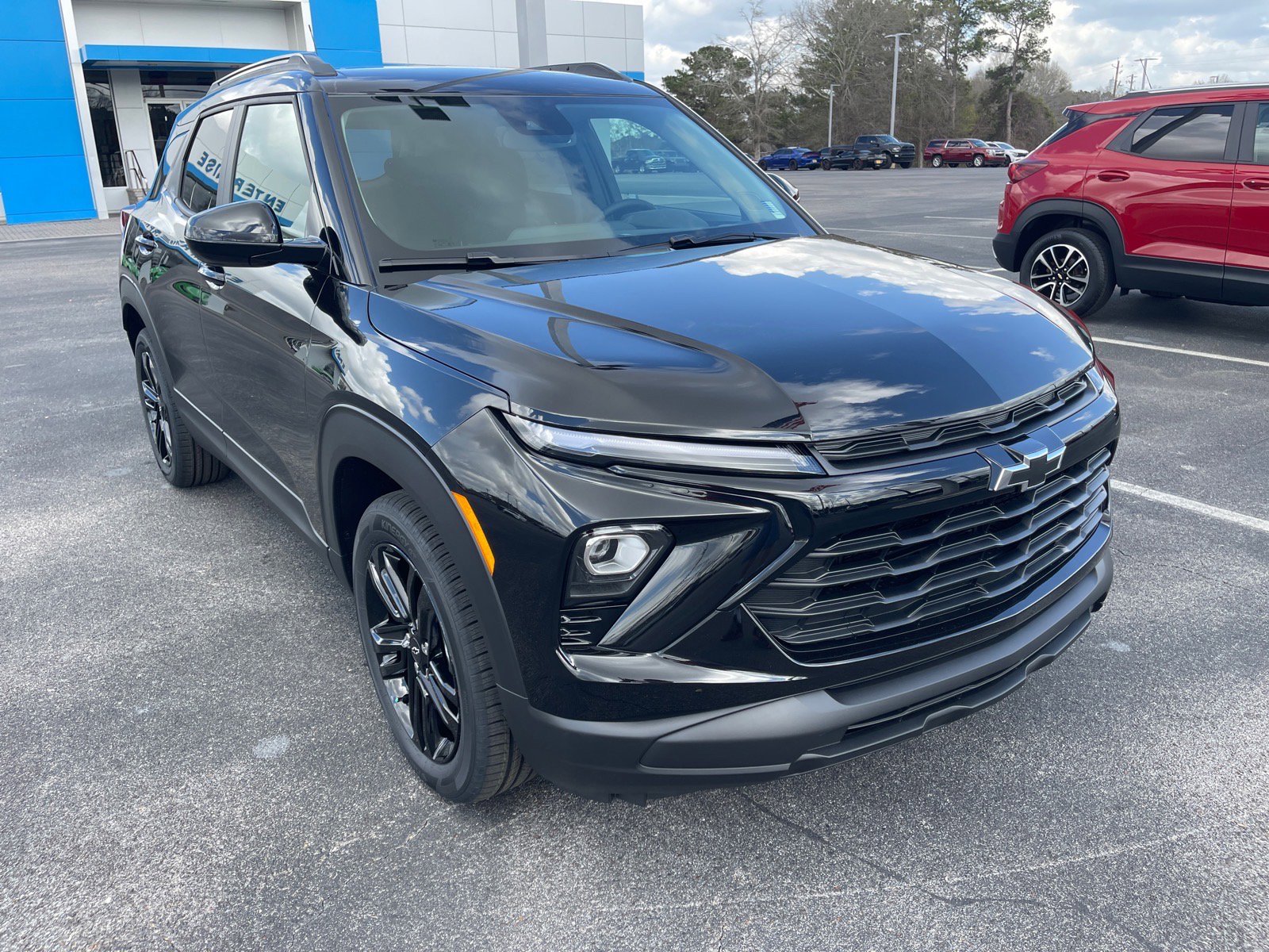 New 2026 Chevrolet TrailBlazer LT w/ Convenience Package FWD image 3