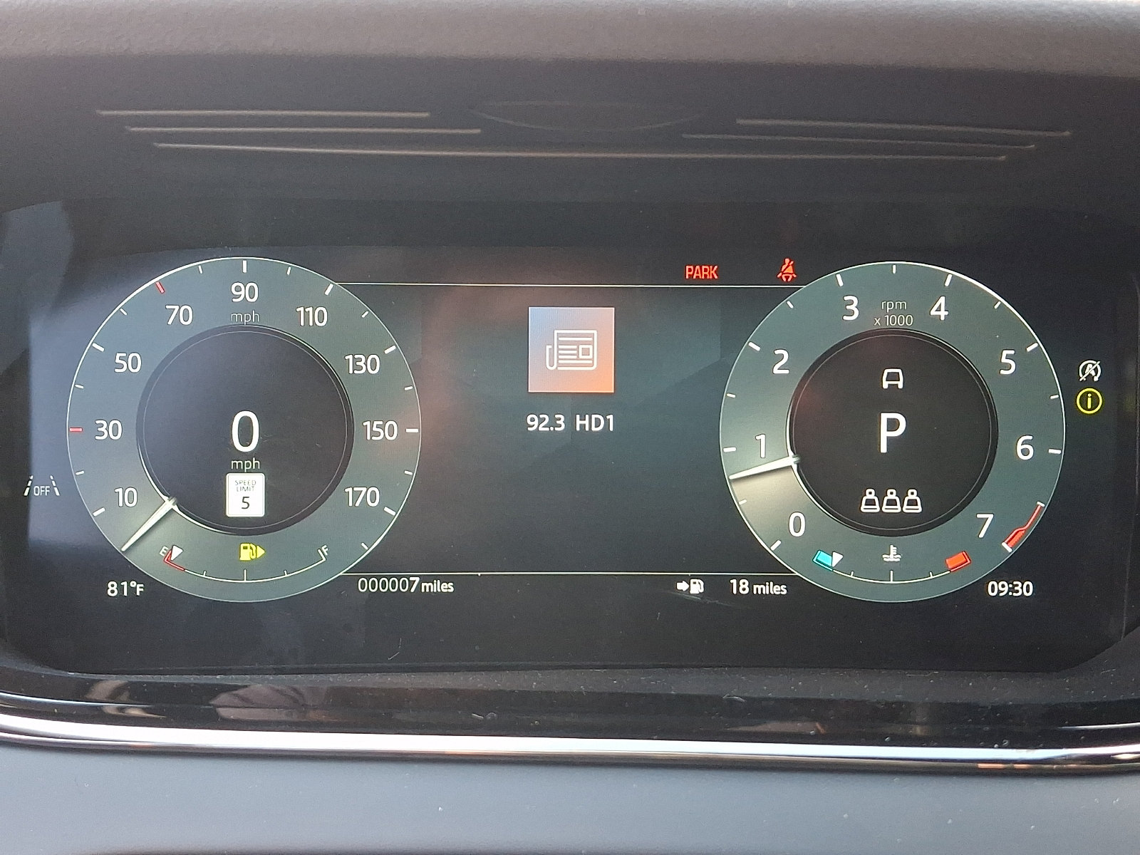 New 2026 Land Rover Range Rover Evoque S AWD/4WD image 17