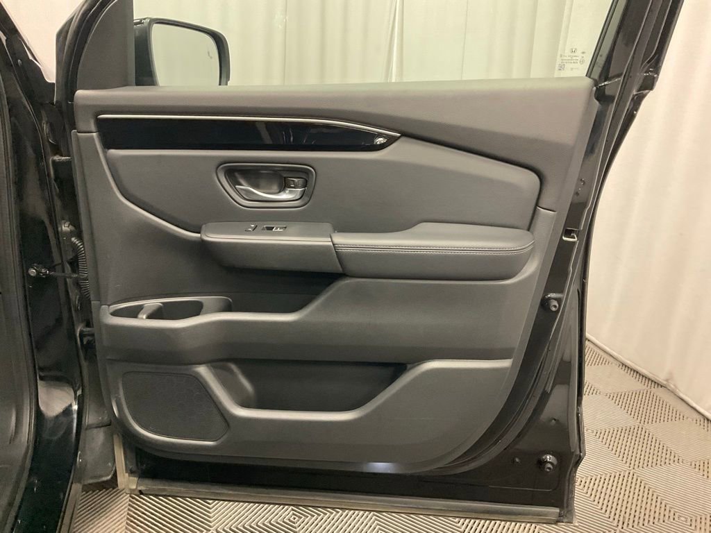 Used 2023 Honda Pilot Touring image 28