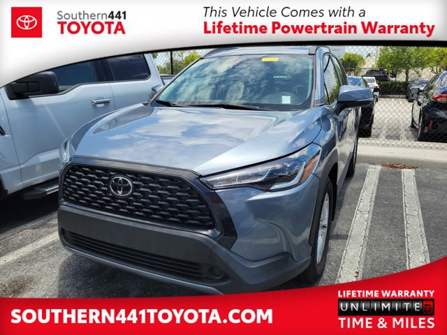 Used 2024 Toyota Corolla Cross LE w/ Moonroof Package AWD/4WD image 1
