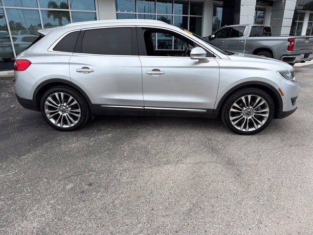 Used 2018 Lincoln MKX Reserve w/ Driver Assistance Package FWD image 8