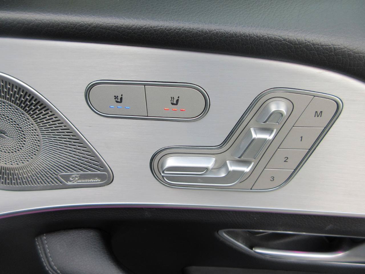 Used 2024 Mercedes-Benz GLS 450 4MATIC w/ AMG Line Exterior image 24