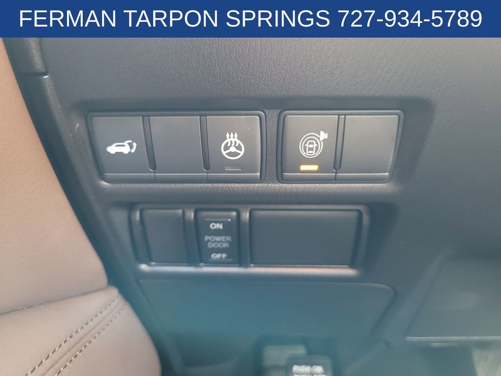 Used 2024 Nissan Armada Platinum w/ Captain's Chairs Package image 27