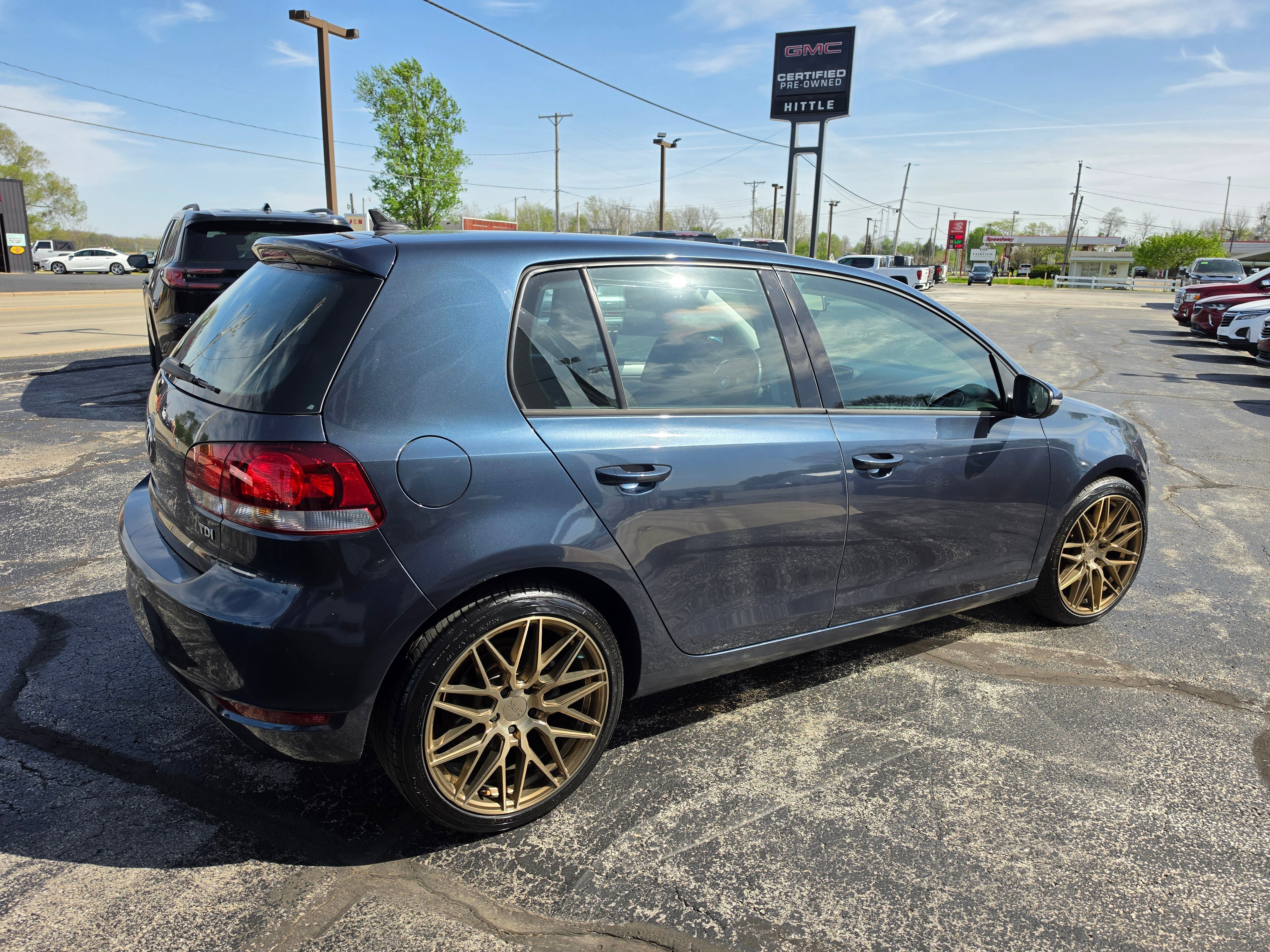 Used 2013 Volkswagen Golf TDI FWD image 4
