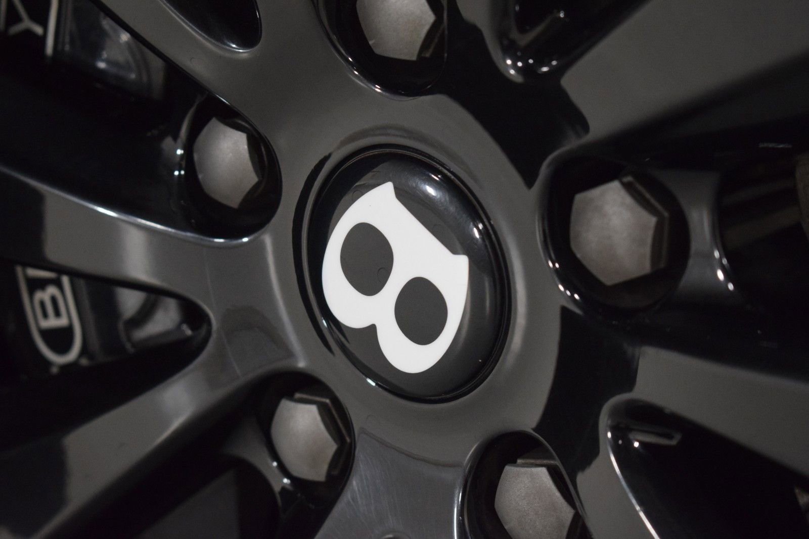 Certified 2023 Bentley Flying Spur Azure image 19