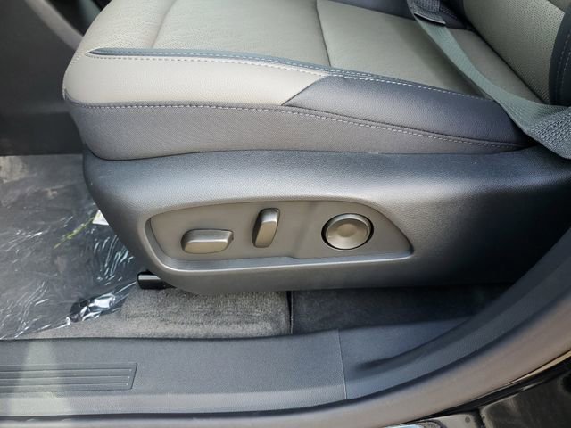 New 2026 Chevrolet Equinox LT w/ Convenience Package II image 16