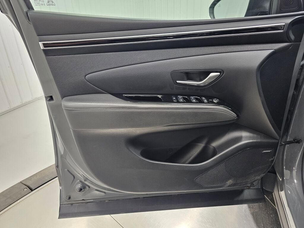 Used 2022 Hyundai Santa Cruz Limited image 34
