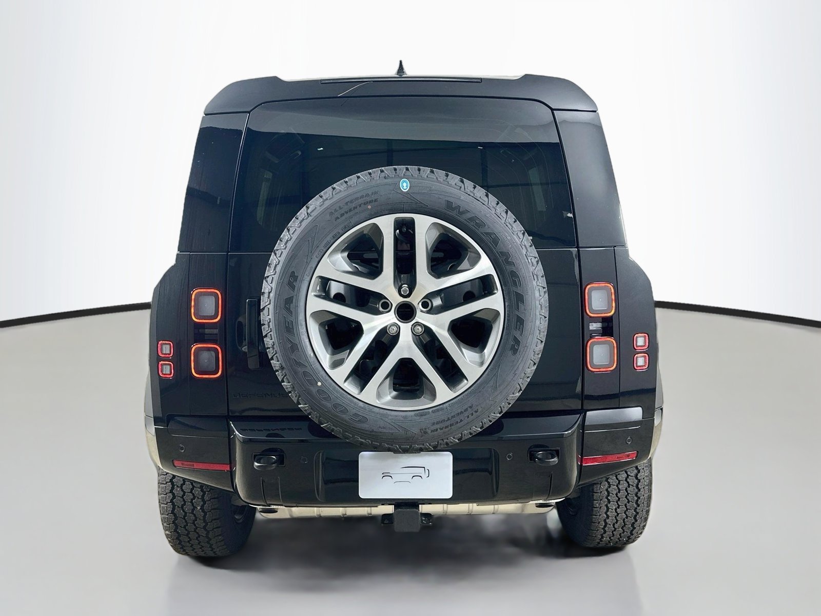 New 2026 Land Rover Defender 110 X-Dynamic SE AWD/4WD image 6