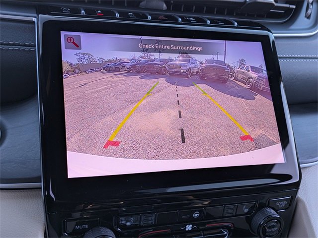 New 2025 Jeep Grand Cherokee Limited w/ Black Appearance Package image 21