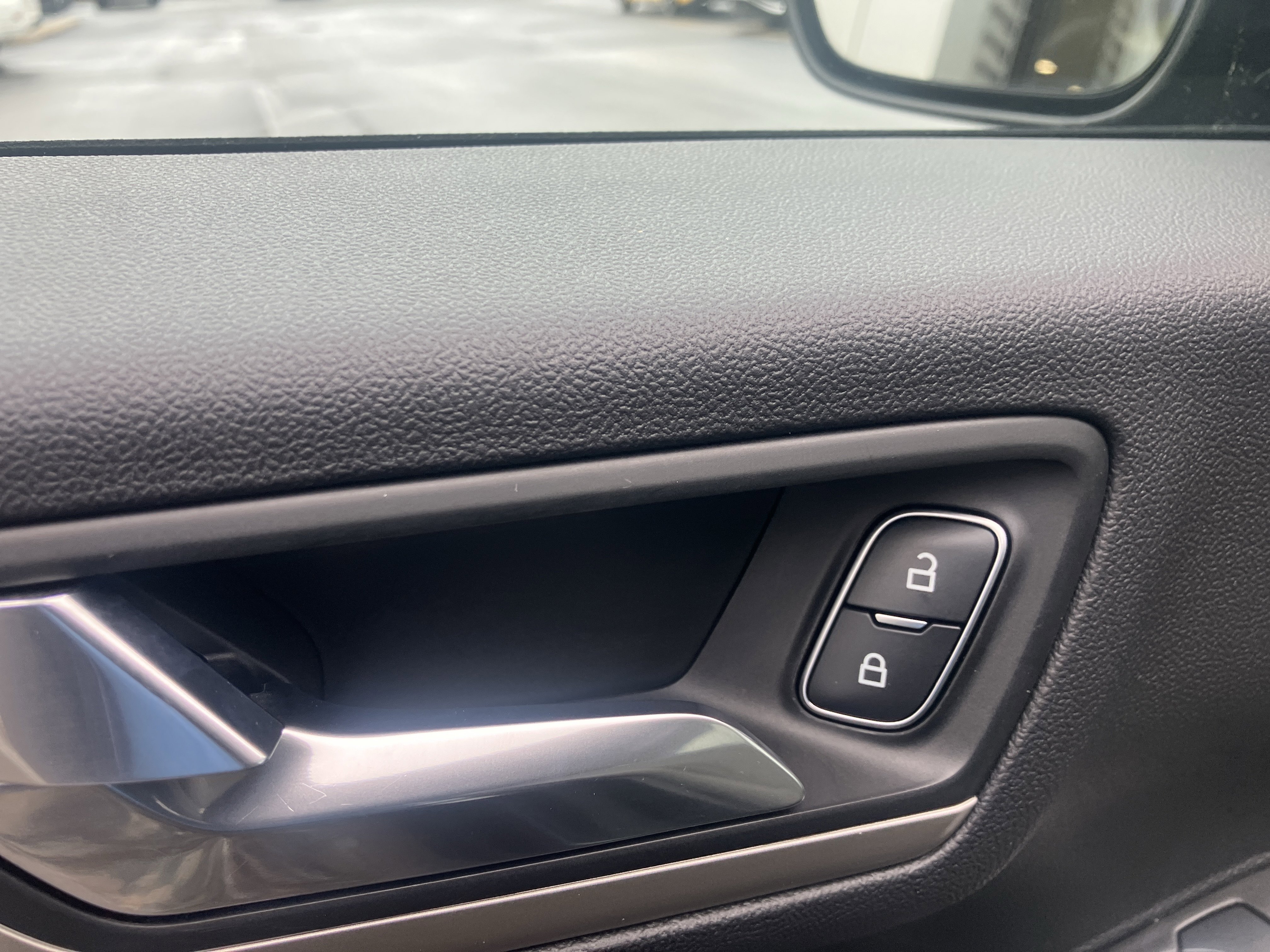 Used 2021 Ford Escape SE w/ Convenience Package image 19