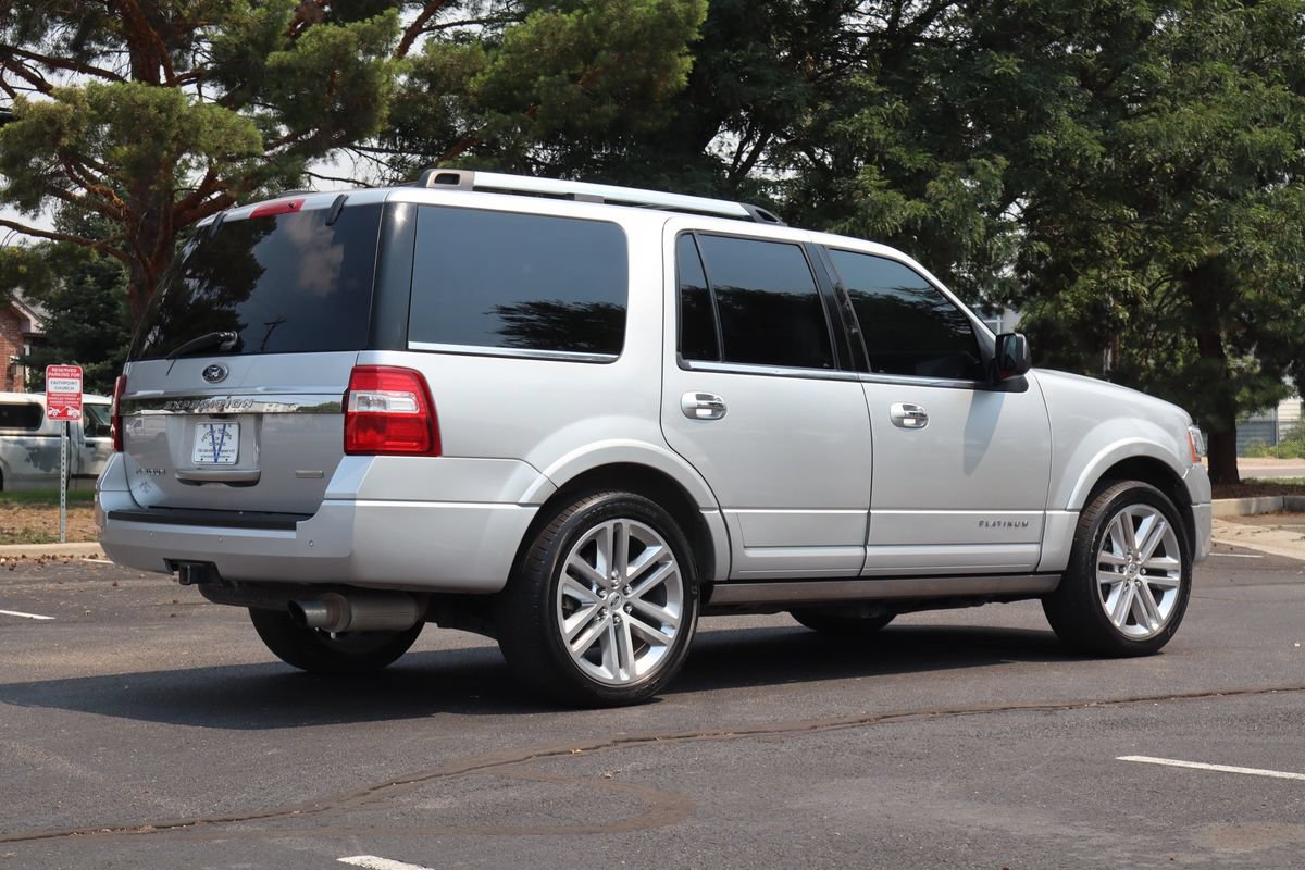 Used 2016 Ford Expedition Platinum AWD/4WD image 5