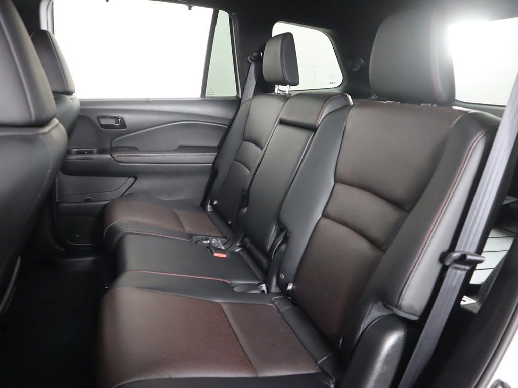 Used 2024 Honda Passport Black Edition image 37