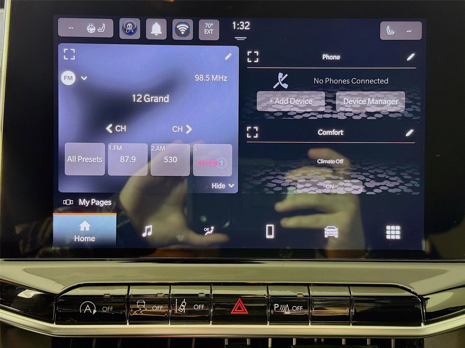 Used 2024 Jeep Compass Limited image 14