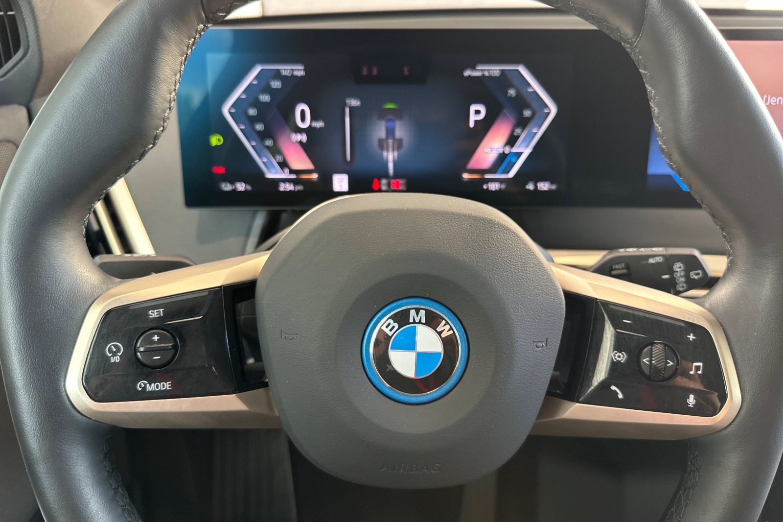 Certified 2024 BMW iX xDrive50 w/ Premium Package AWD/4WD image 31