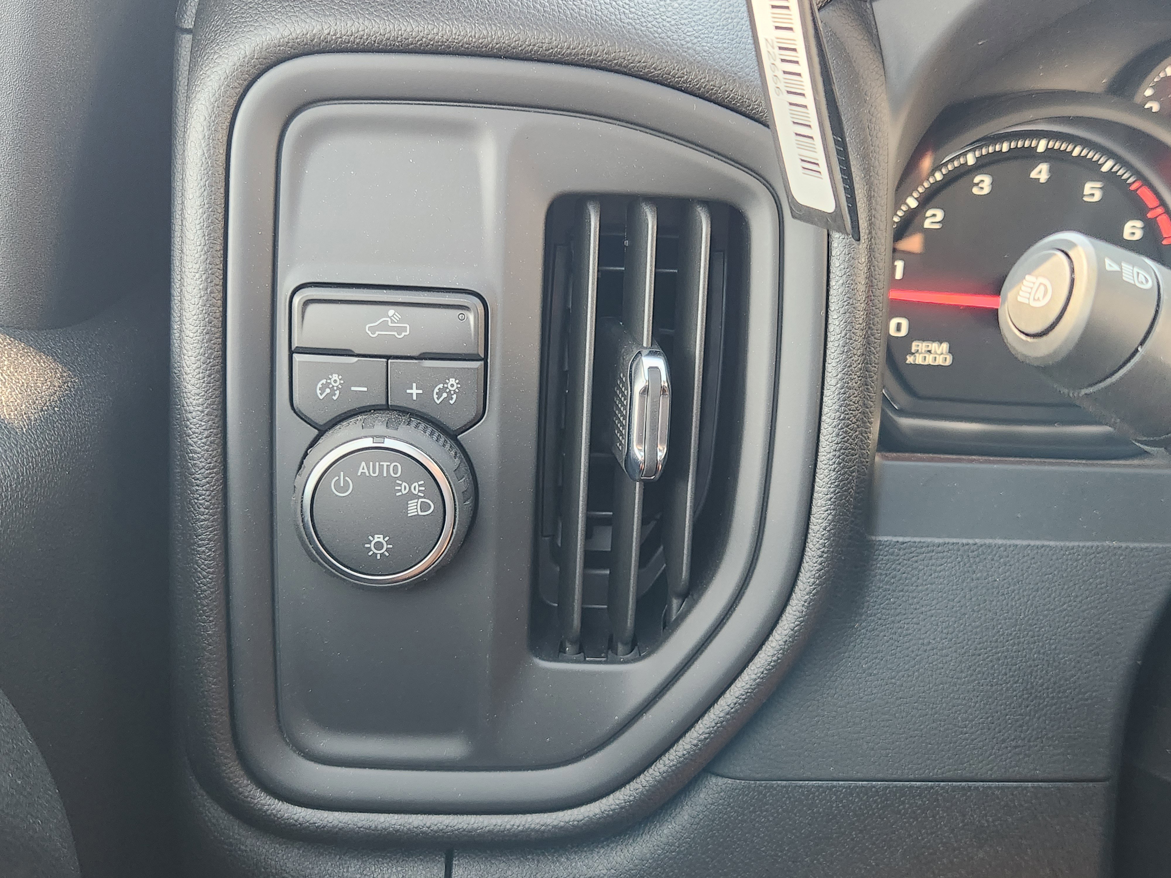 New 2025 Chevrolet Silverado 2500 W/T image 22