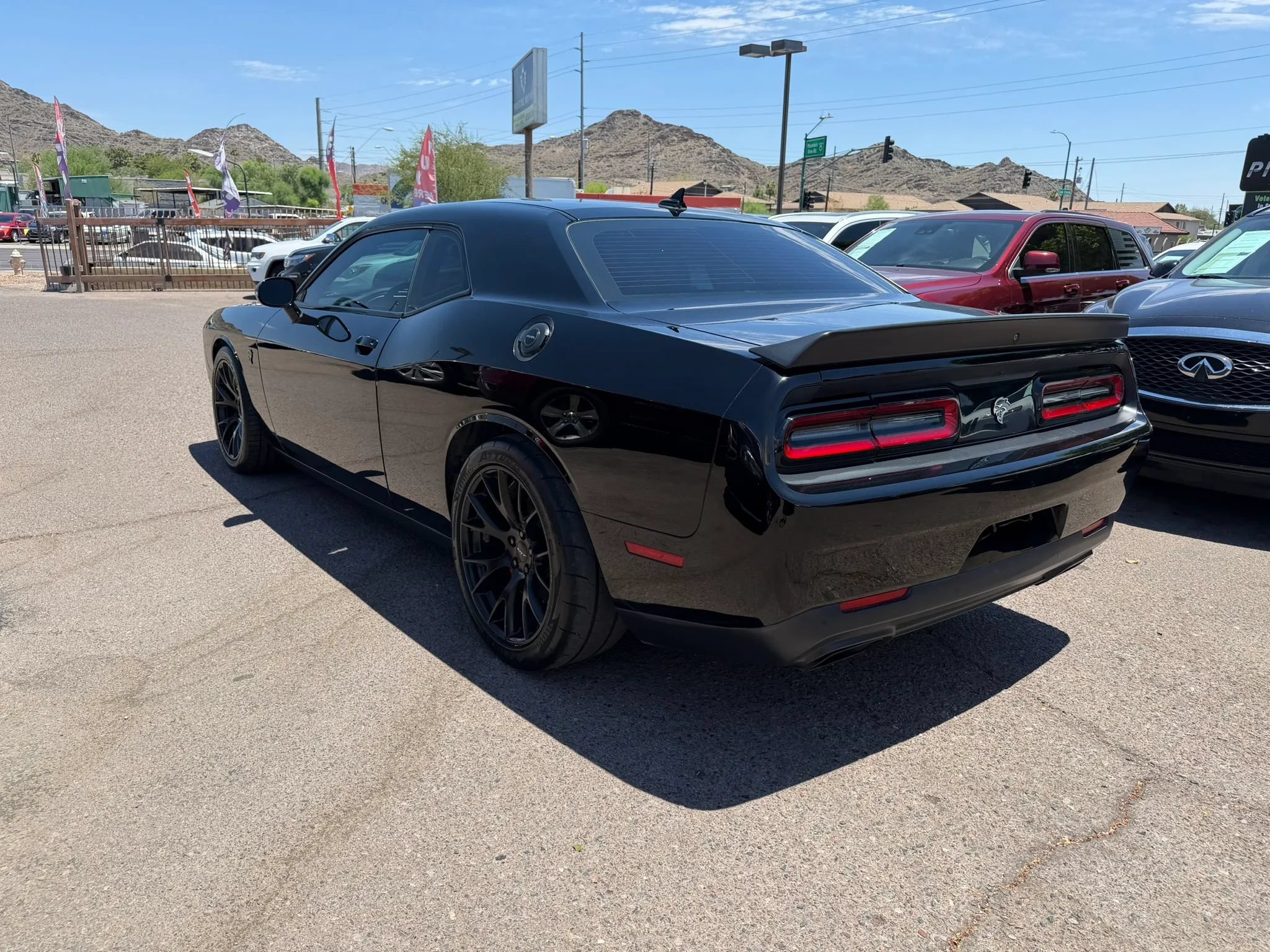 Used 2015 Dodge Challenger SRT Hellcat RWD image 7