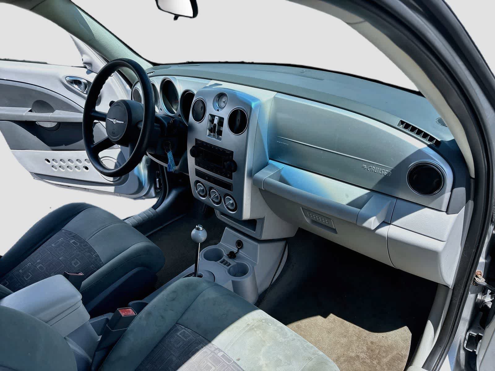 Used 2007 Chrysler PT Cruiser FWD image 25
